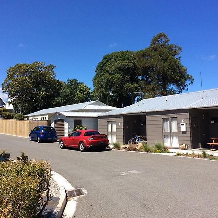 Acacia Park Motel Whanganui Bagian luar foto